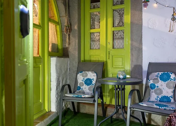 아파트 Vintage White House 파트모스