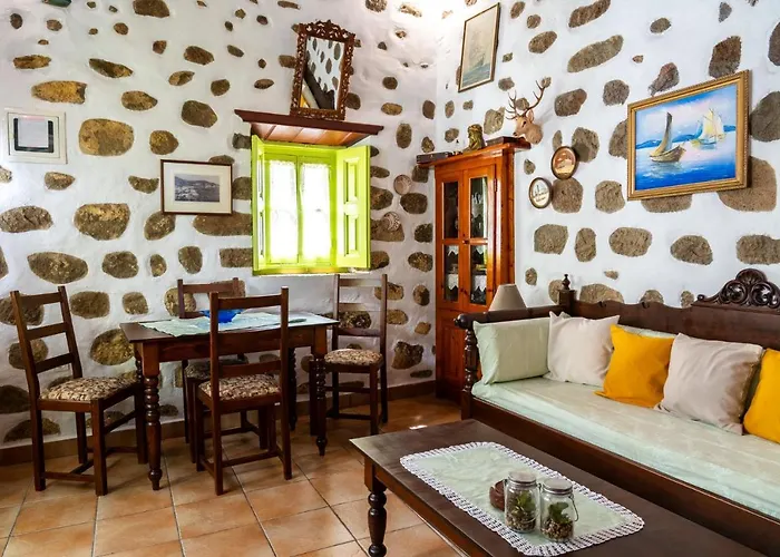 Vintage White House 아파트